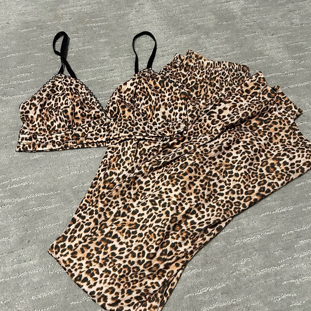 Cheetah Print Lounge/Pajama Set - Bra and Pants